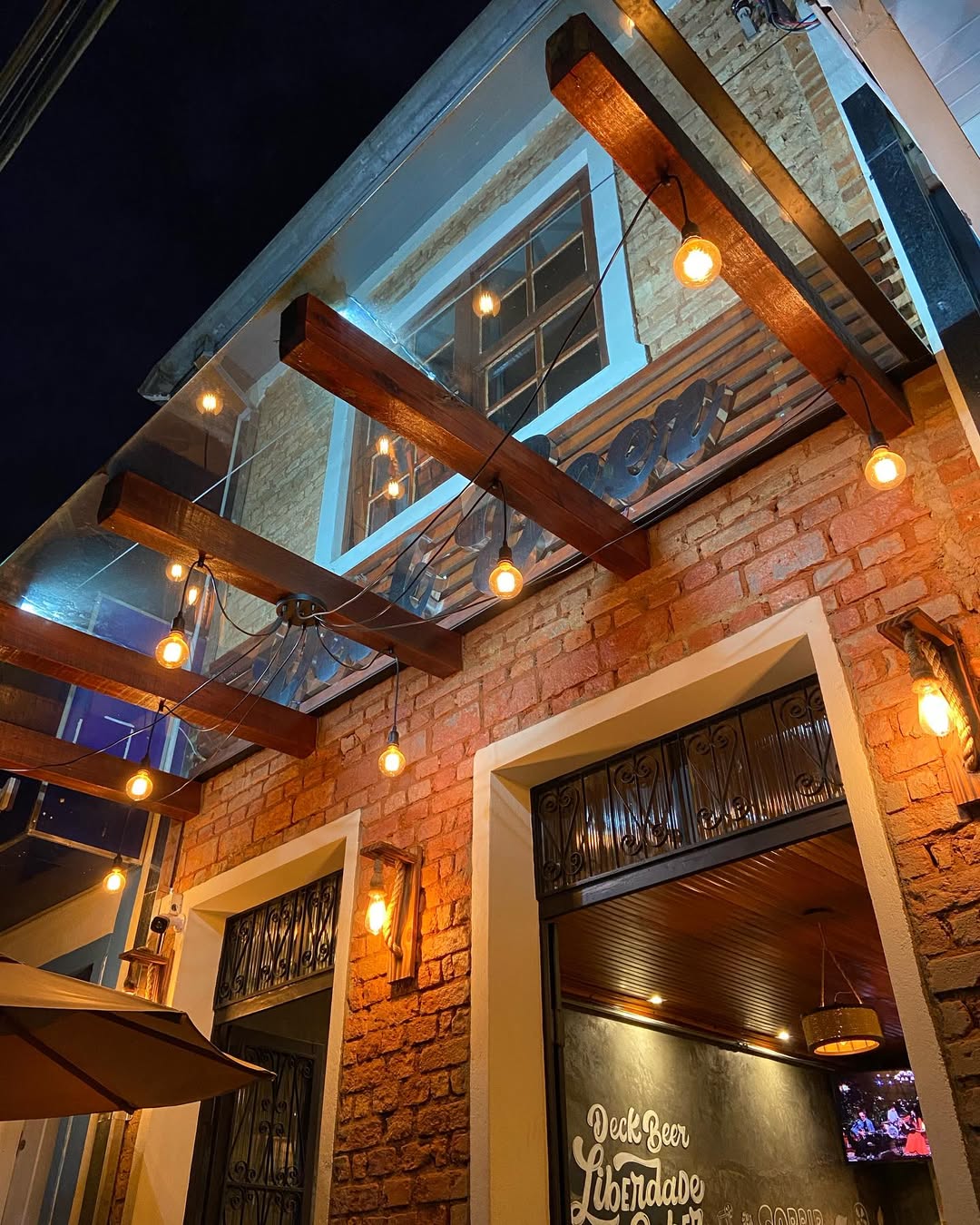Fachada do Deck Beer